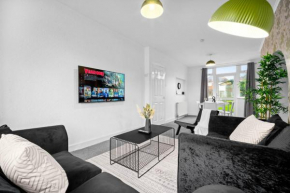 Stylish 3 Bedroom House - Parking - Garden - Great Barr - Netflix - Top Rated -121J